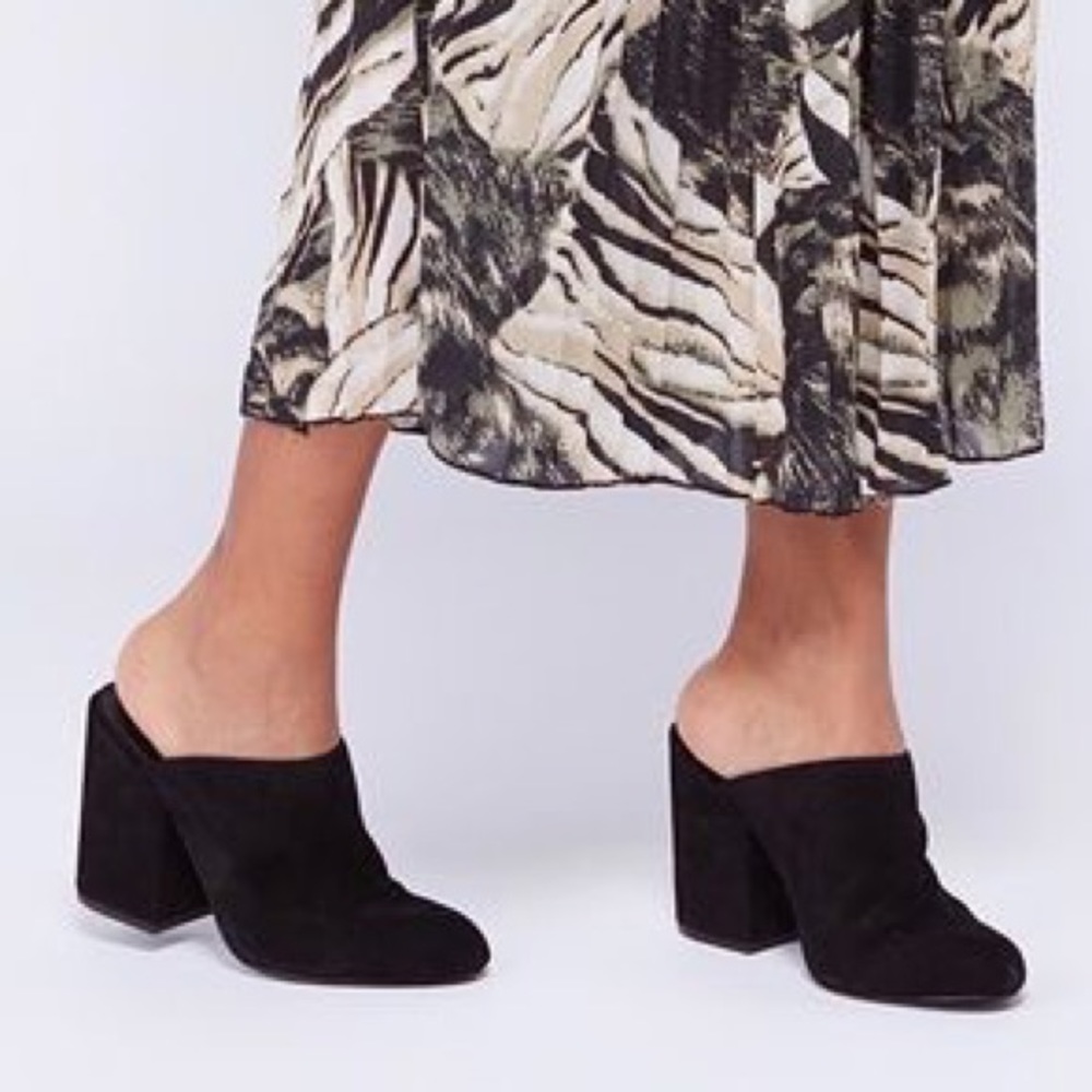 Steve Madden Stella mule casual black heel